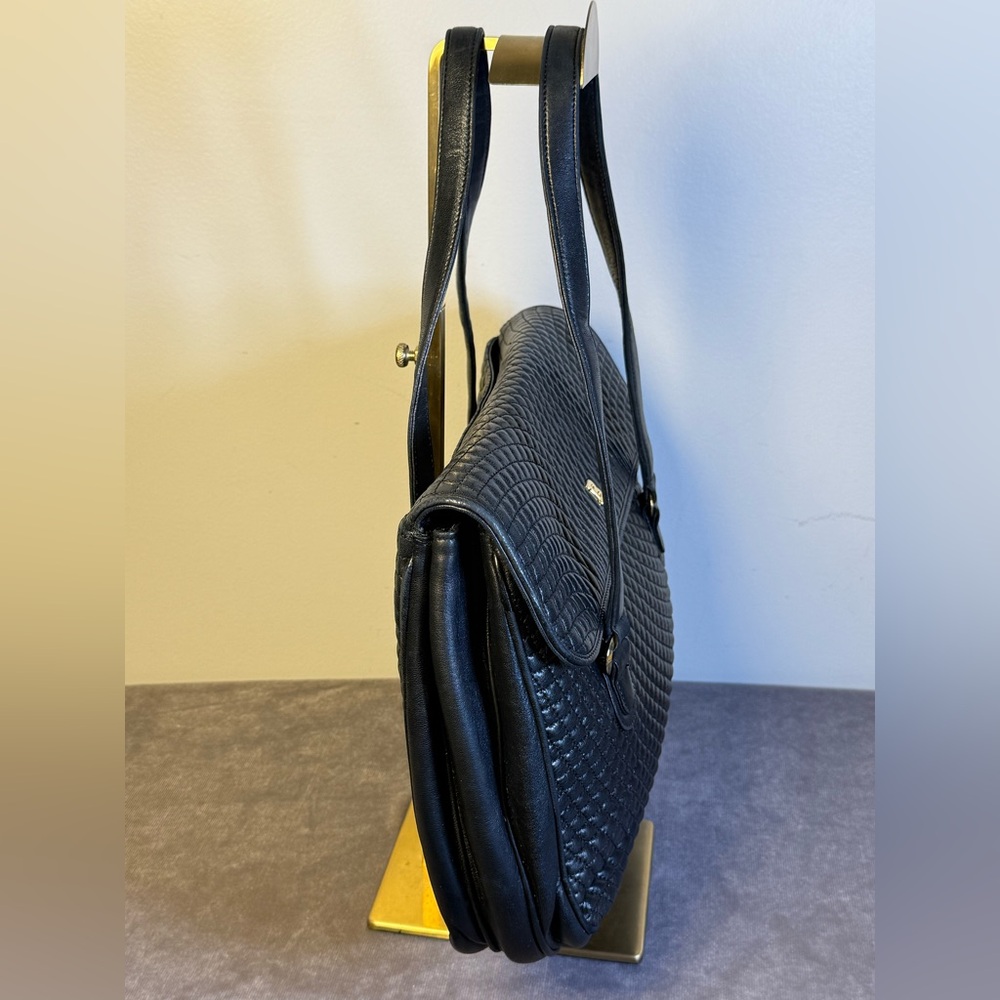 vintage Bally black diamond quilting pattern leather handbag. B" logo, - Picture 7 of 15